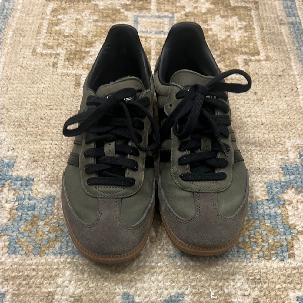 Women’s Green Suede Samba Classic Sneakers